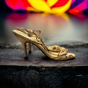 Klub Niko Anthropologie size 35 US 6 leather strap oh heels gold